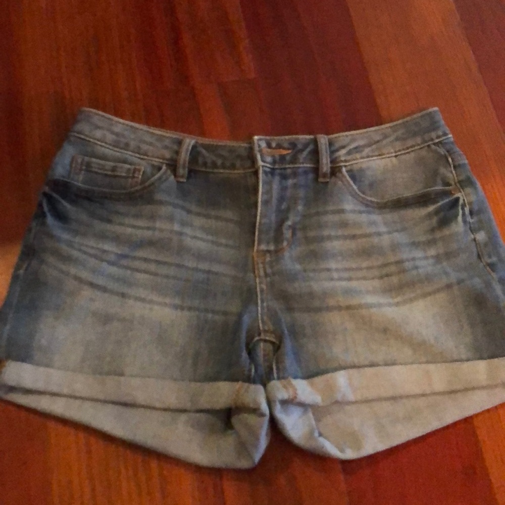 Lauren Conrad Jean shorts